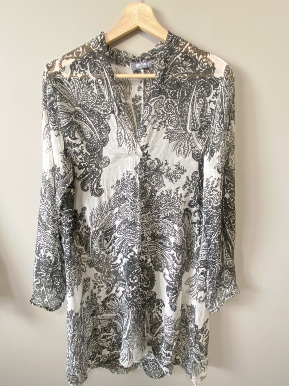 Giulia - Black & White Paisley Long-Sleeve Dress